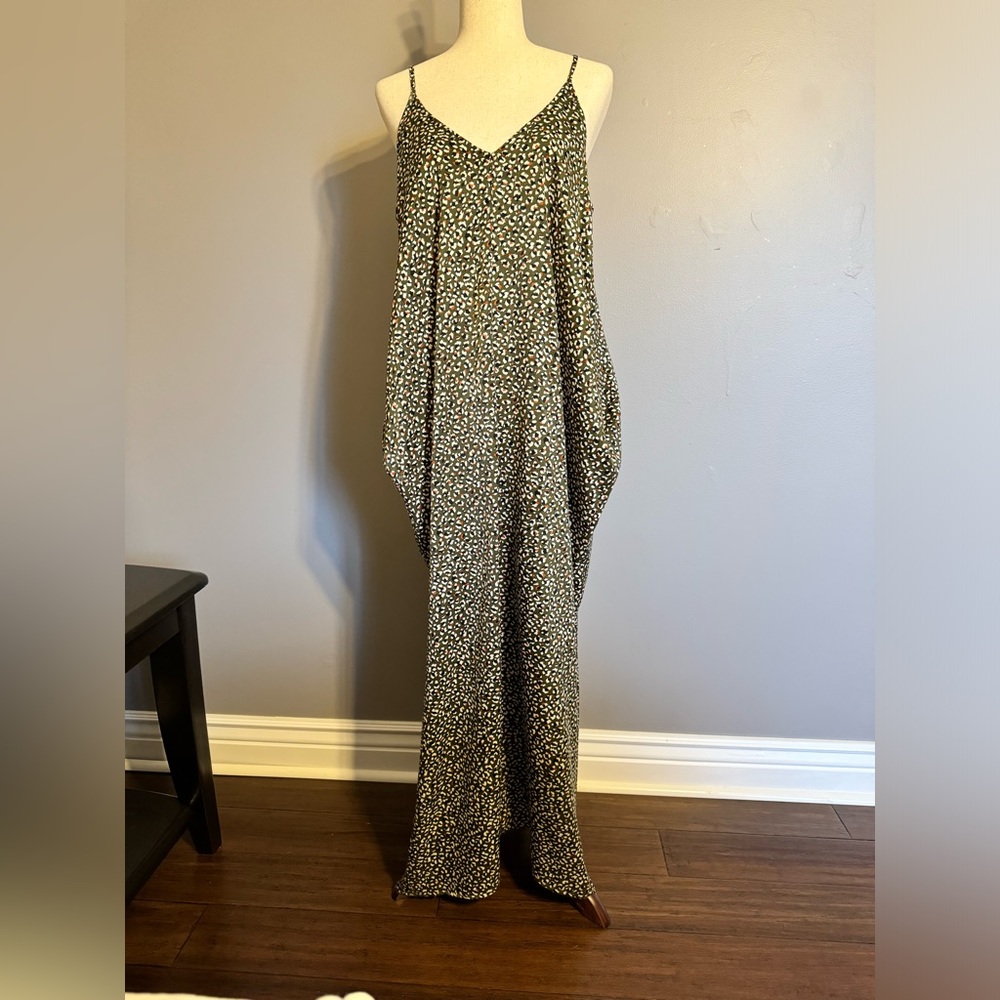 Lovestitch maxi dress- size S/M- polyester satin material.